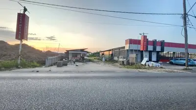 Foto van Hoofdweg Magentakanaalweg