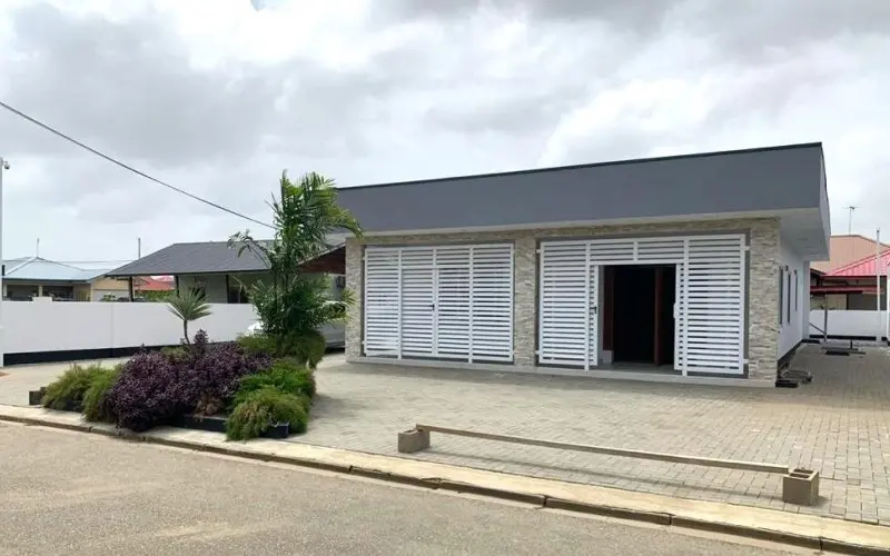 Foto van Keller Williams Suriname Houtbijstraat